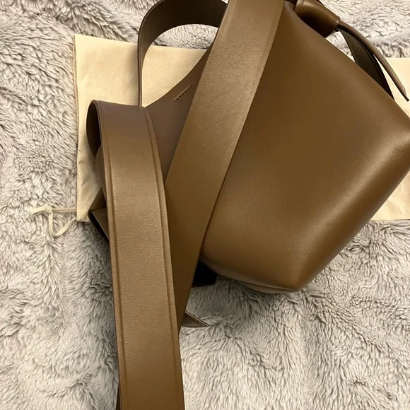 Acne Studios Tan Leather Shoulder Bag - Picture 9 of 9